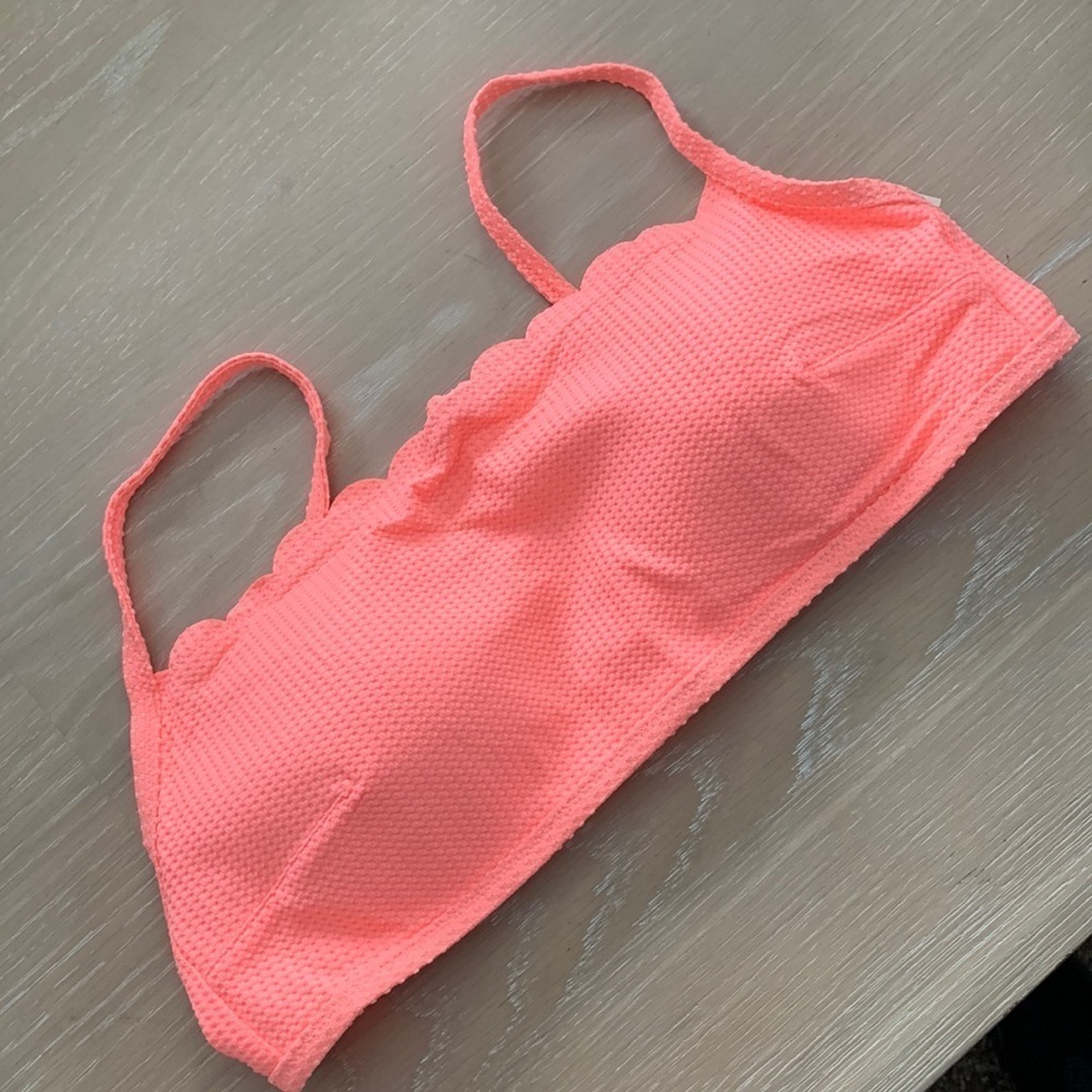 Aerie Bralett Size Large, greatly reduced, NWT.  Out of season but will be back!